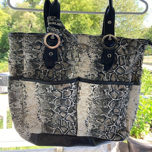 NWT Gorgeous Quilted Donna Sharp Purse! Snakeskin pattern! - Picture 4 of 9